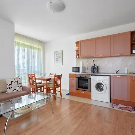 Charming 1-bedroom In Ravda By Flat Mаnаger * Nessebar