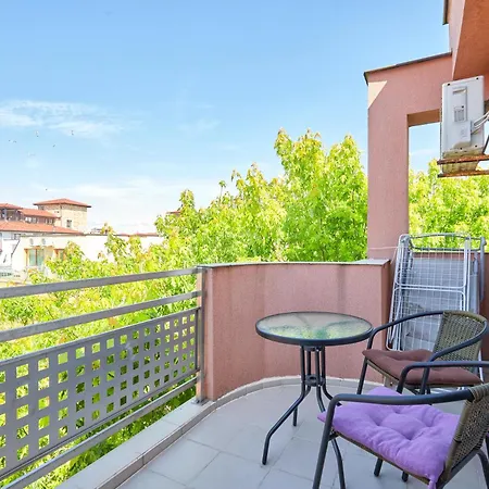 Charming 1-bedroom In Ravda By Flat Mаnаger Nessebar