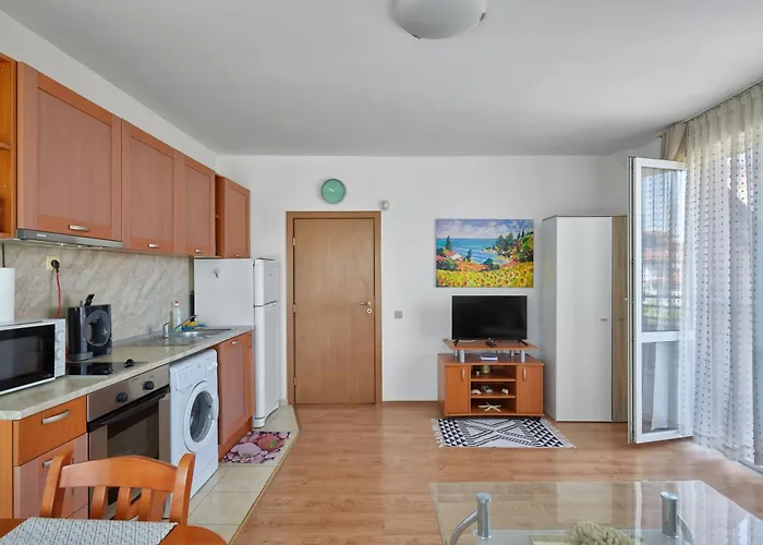 Appartement Charming 1-bedroom In Ravda By Flat Mаnаger Nessebar