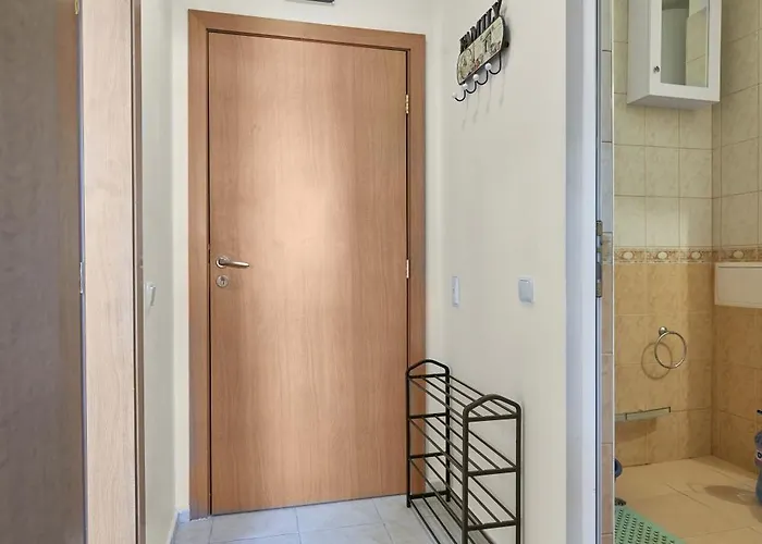 Appartement Charming 1-bedroom In Ravda By Flat Mаnаger