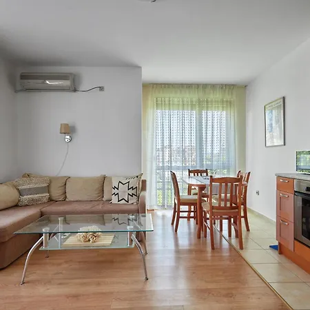 Charming 1-bedroom In Ravda By Flat Mаnаger Apartment