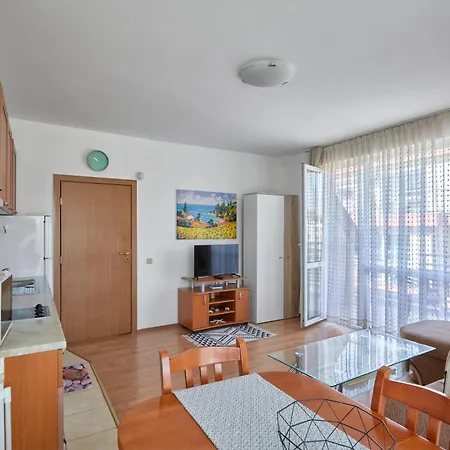 Apartman Charming 1-bedroom In Ravda By Flat Mаnаger