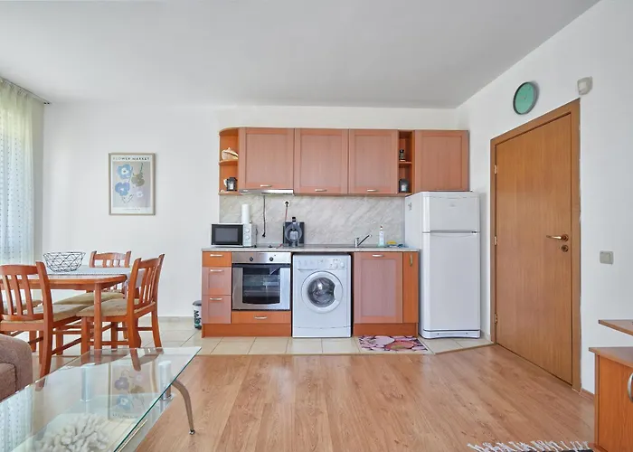 Διαμέρισμα Charming 1-bedroom In Ravda By Flat Mаnаger *