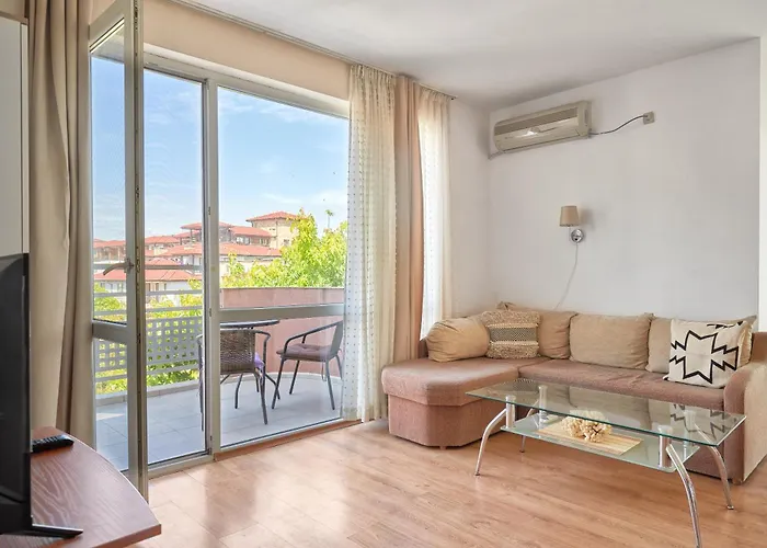 Charming 1-bedroom In Ravda By Flat Mаnаger Διαμέρισμα